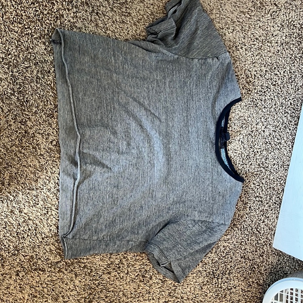 Small cropped striped shirt